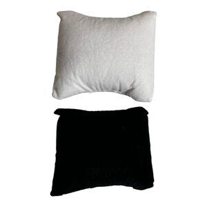 1 Black & 1 White Velveteen Bracelet Display Pillow Set NIP Storage Elegant